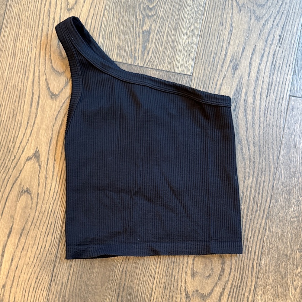 Nikibiki Charcoal Ribbed Top
